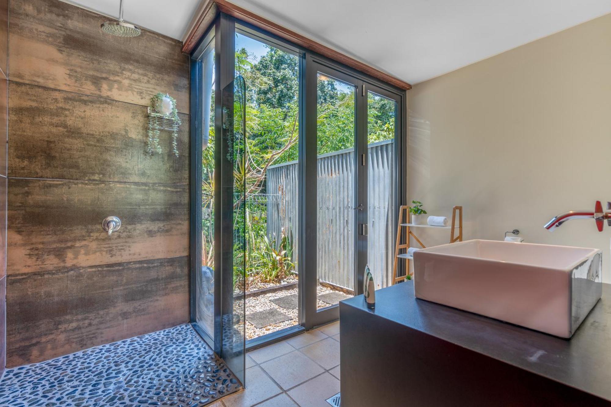 Tasman Holiday Parks - Cairns Cool Waters Extérieur photo